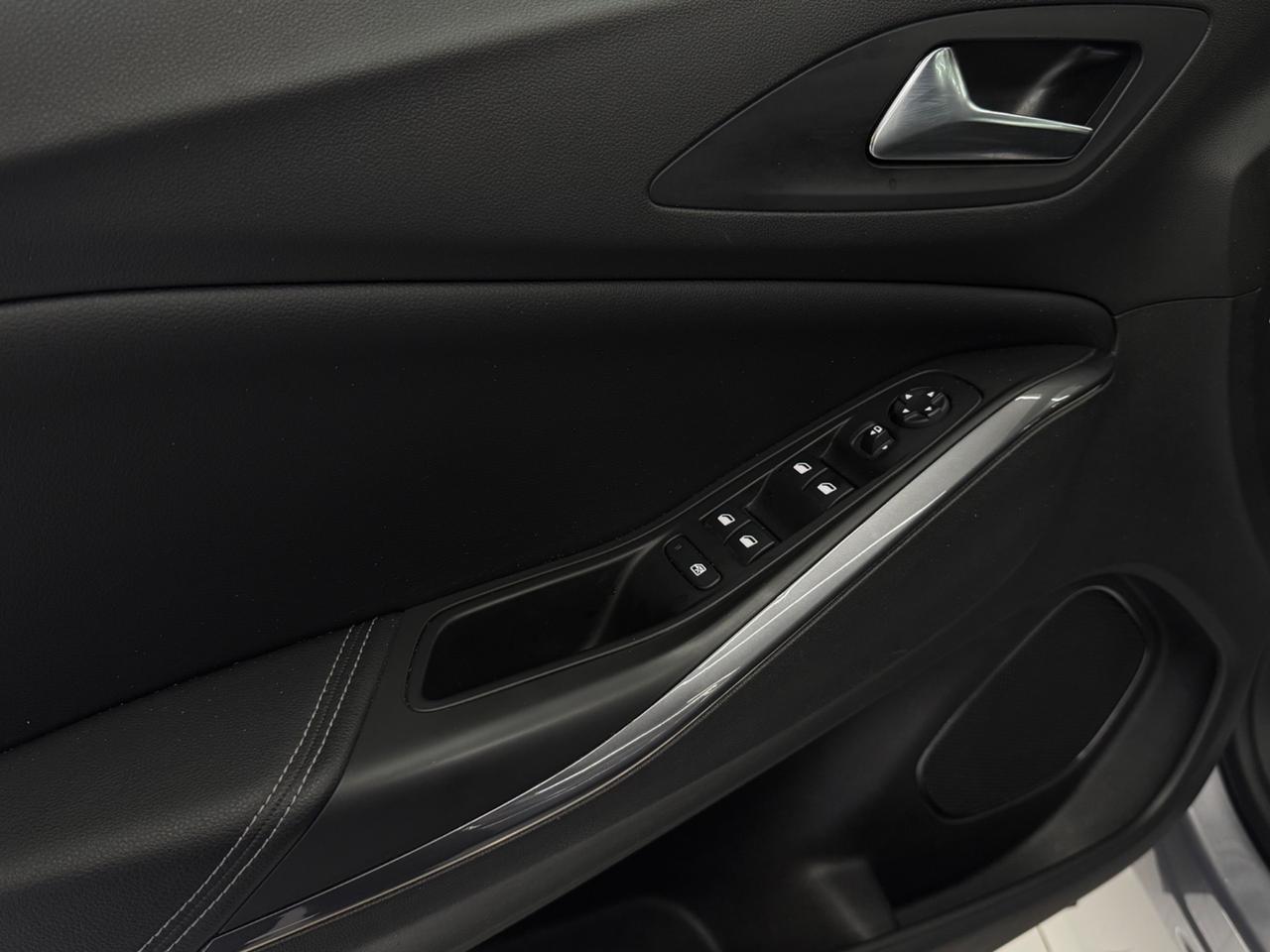 Opel Grandland X 1.6 diesel aut. Ultimate Full Opt