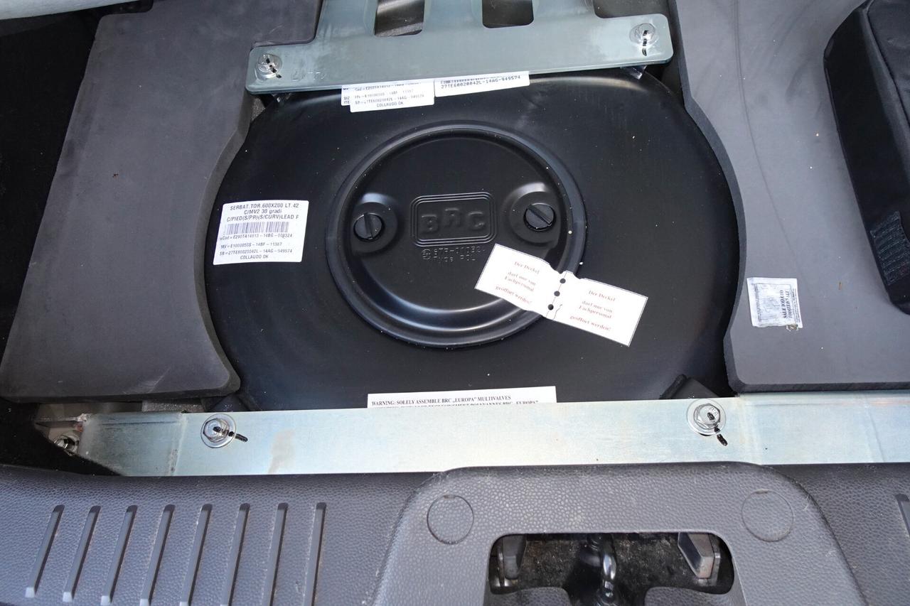 Ford Fiesta 1.4 5 porte Bz.- GPL-