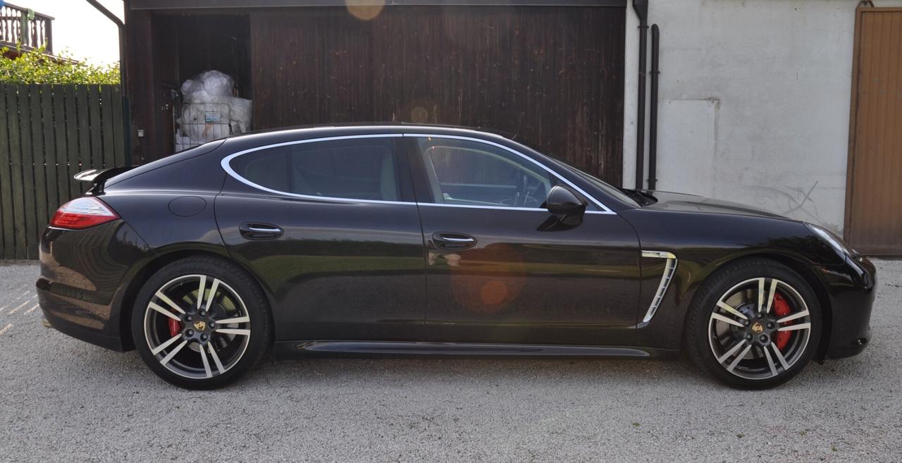 Porsche Panamera 4.8 Turbo S