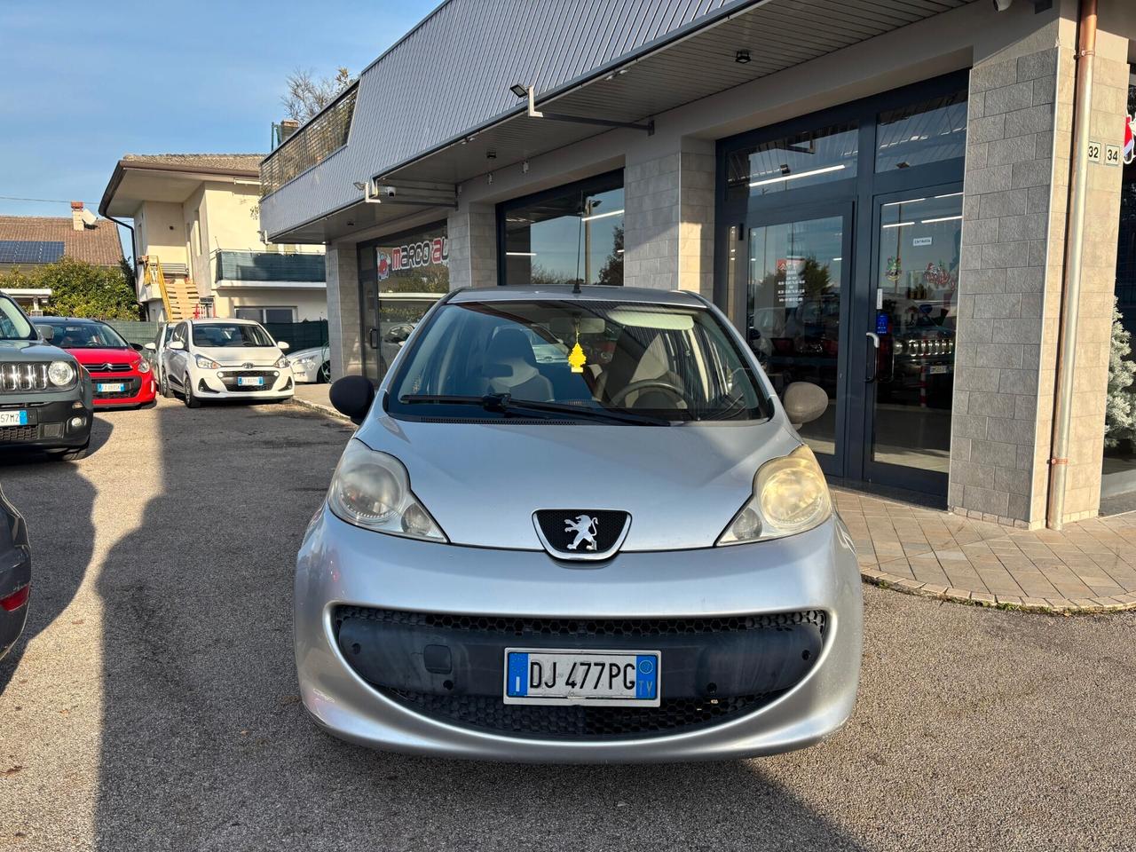 Peugeot 107 1.0 Benzina Neopatentati