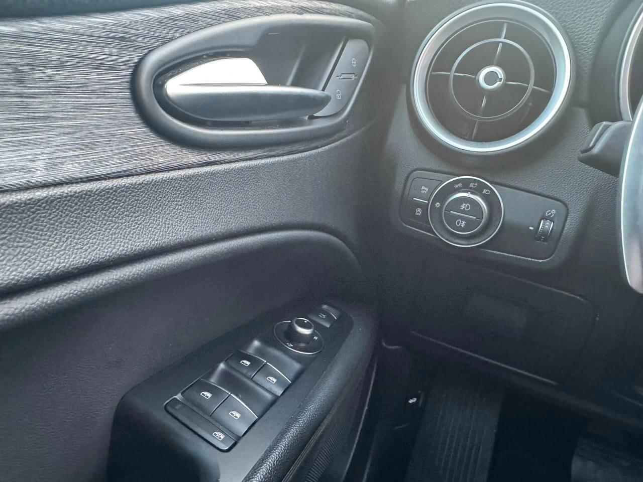 Alfa Romeo Stelvio 2.2 Turbodiesel 190 CV AT8 RWD Executive 08/2021