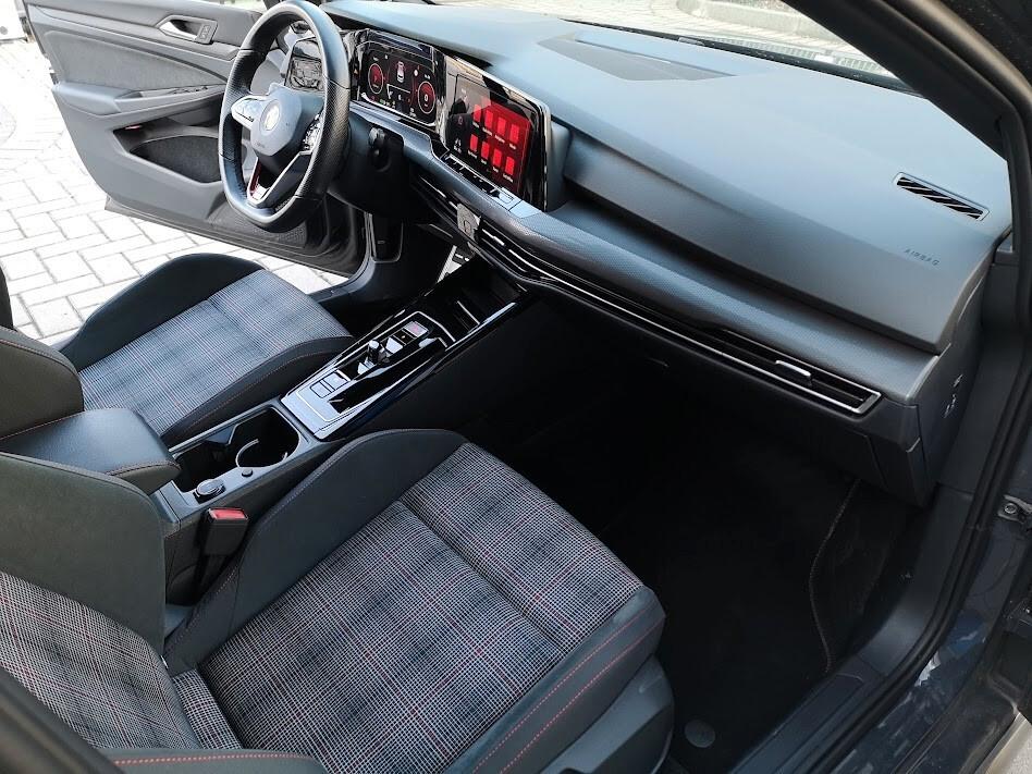 Volkswagen Golf GTI 2.0 TSI DSG IQ LED MATRIX ASSETTO RETROCAMERA CERCHI 19'