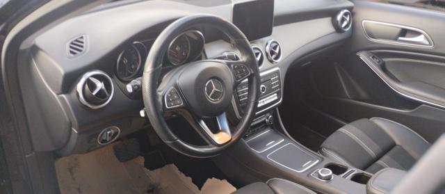 MERCEDES-BENZ GLA 200 d Automatic 4Matic