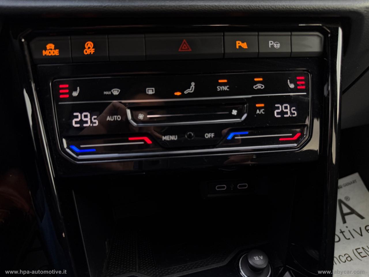 VOLKSWAGEN T-Roc 2.0TDI R-LINE NAVI LED PELLE MATRIX