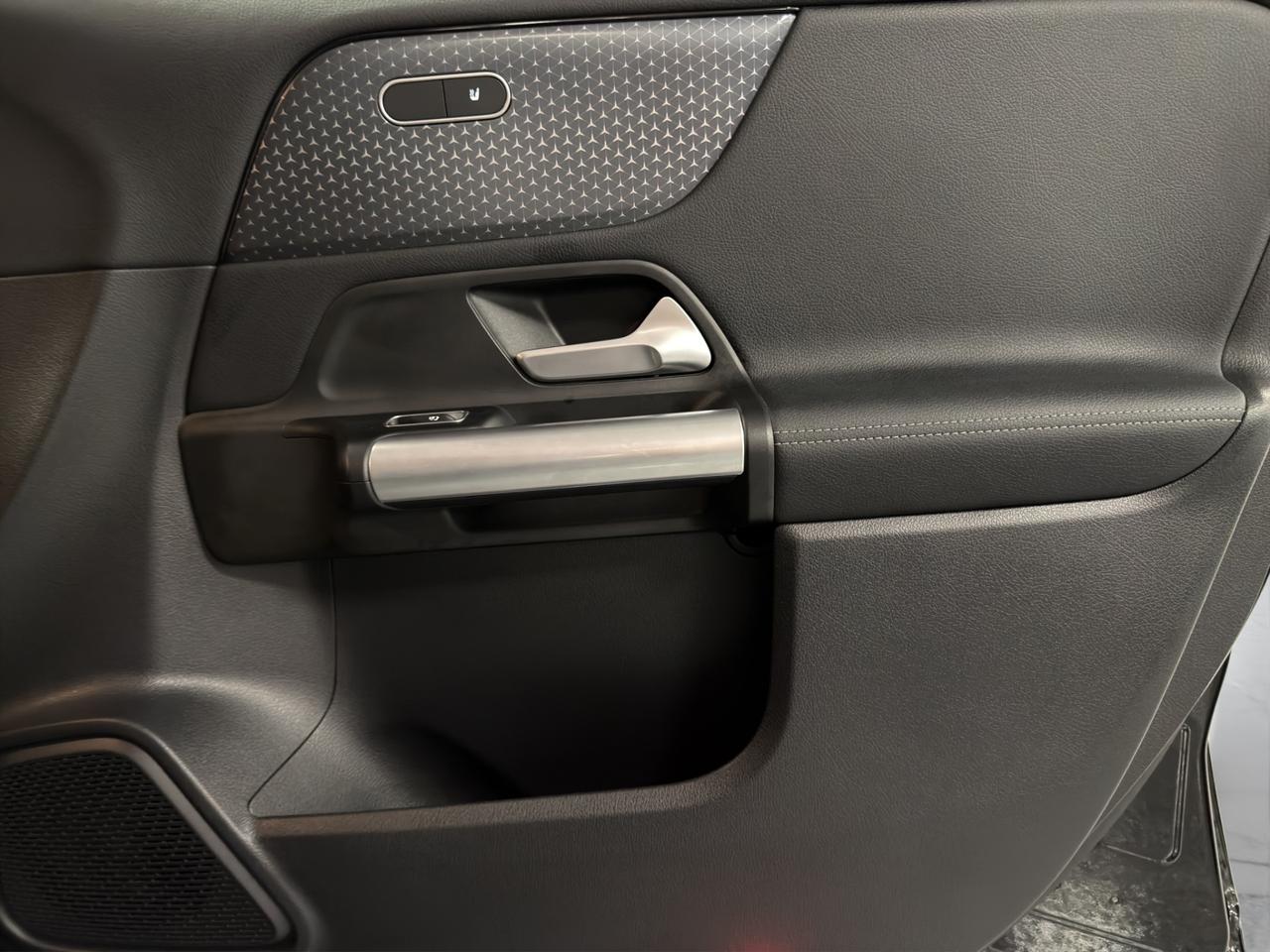 Mercedes GLA 180 180 Progressive Advanced auto