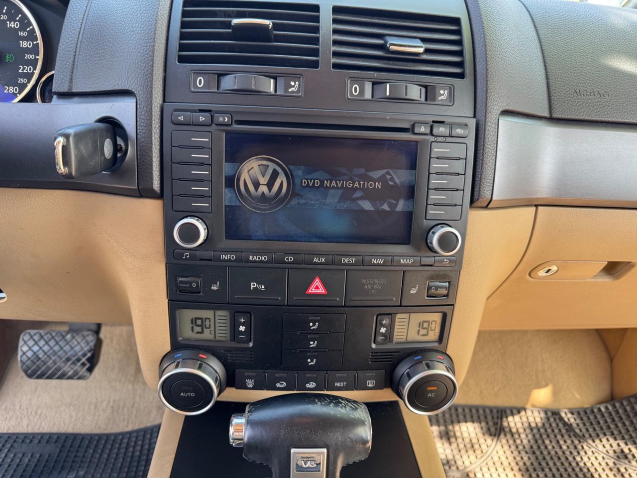 Volkswagen Touareg 3.0 V6 TDI DPF Exclusive