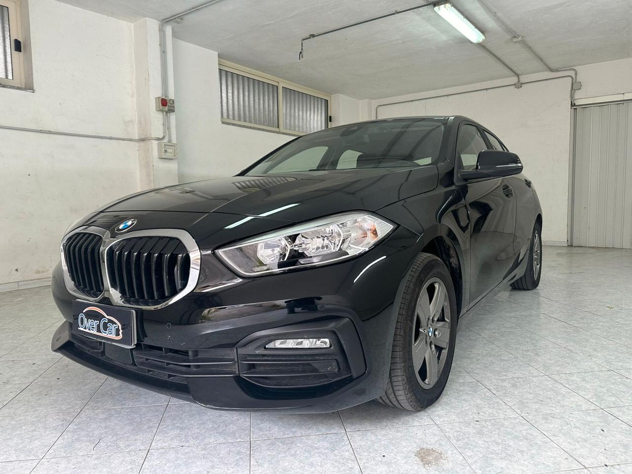 Bmw 116 116d 5p. Business Advantage