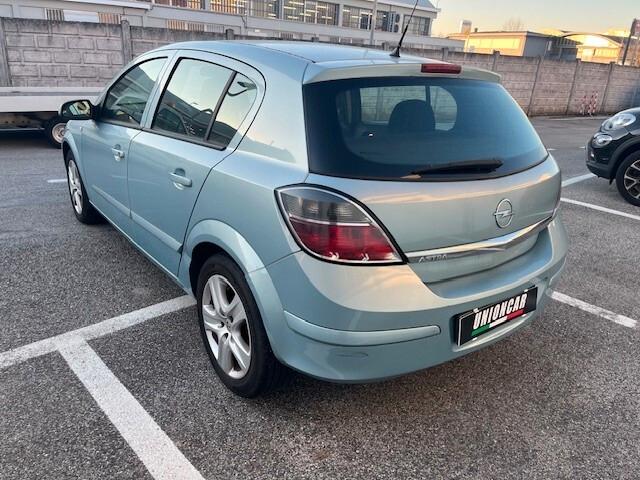 Opel Astra 1.6 16V VVT 5 porte Enjoy