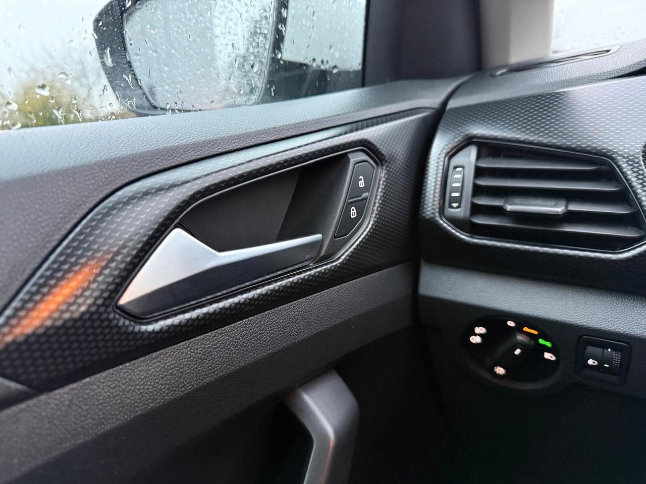 Volkswagen T-Cross 1.0 Benzina Cambio Automatico