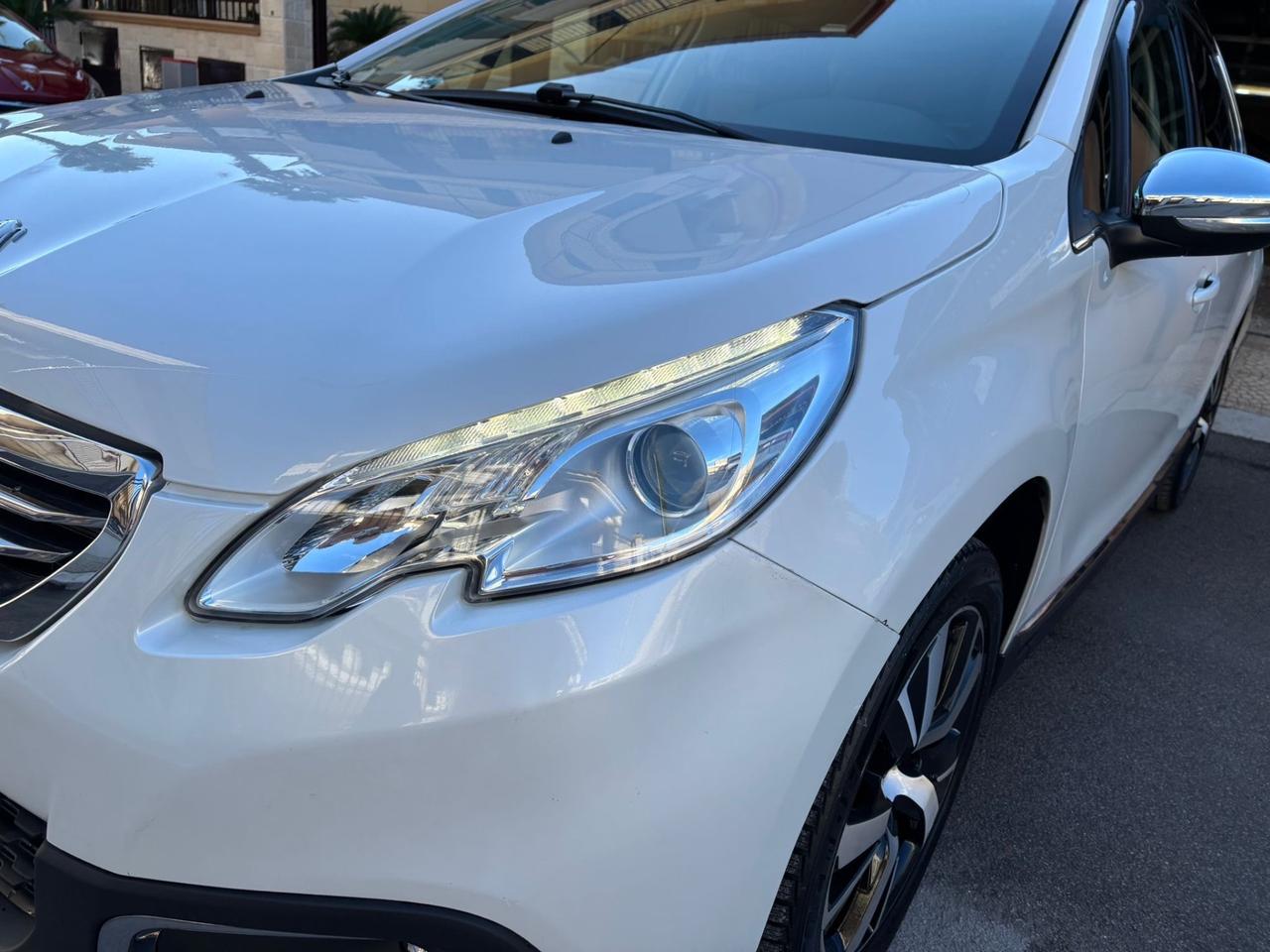 Peugeot 2008 1.6 e-HDi 92 CV Stop&Start Allure TETTO