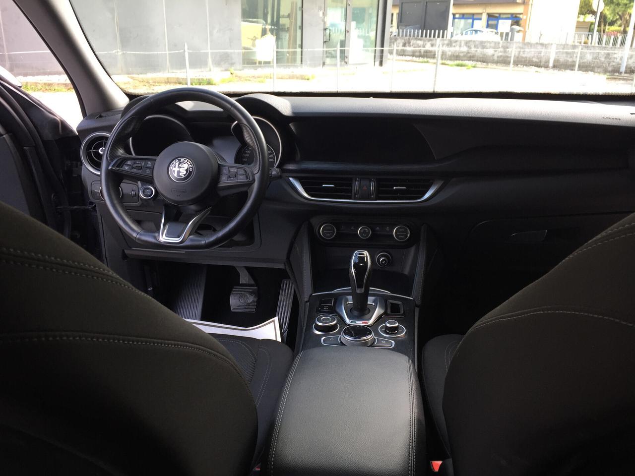 Alfa Romeo Stelvio 2.2 Turbodiesel 160 CV AT8 RWD Business