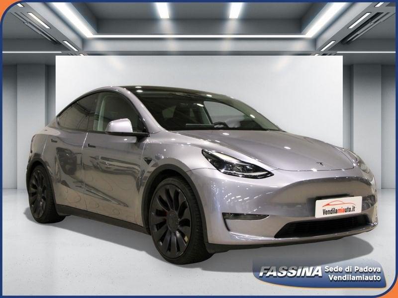 Tesla Model Y Model Y Performance AWD (presso la sede di Padova)