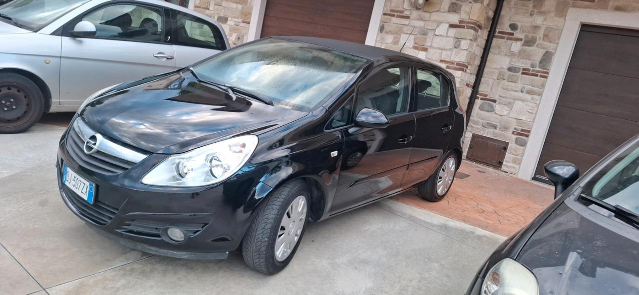 Opel Corsa 1.2 5 porte Cosmo