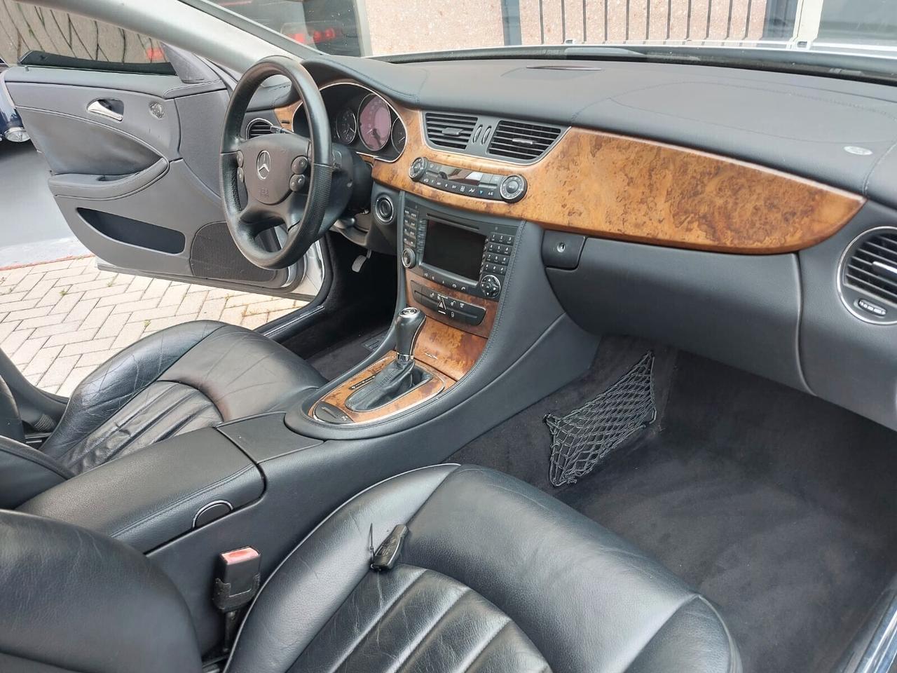 Mercedes-Benz CLS 350 V6 272CV SPORT AMG NAVY TEL.!!!!