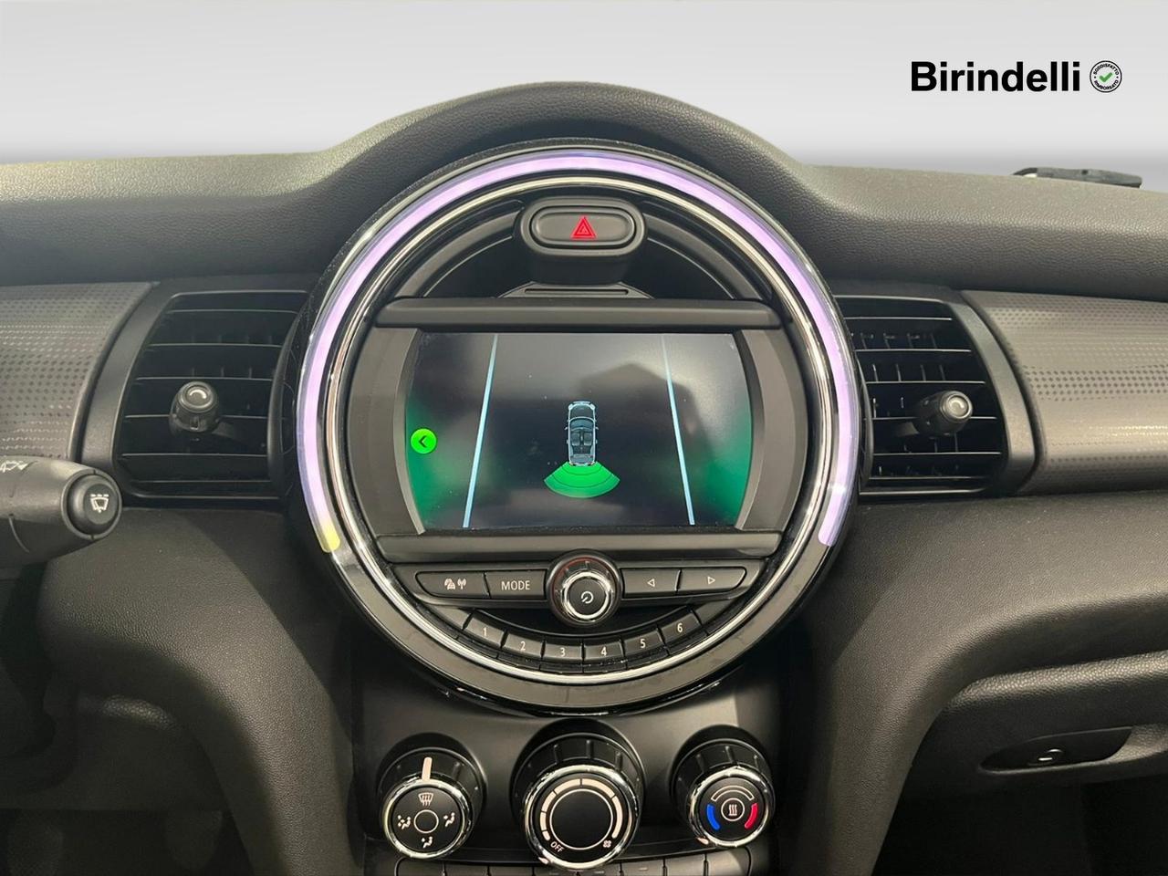 MINI Mini Cabrio (F57) - Mini 1.5 Cooper D Cabrio