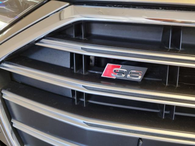 AUDI S8 TFSI quattro tiptronic sport attitude
