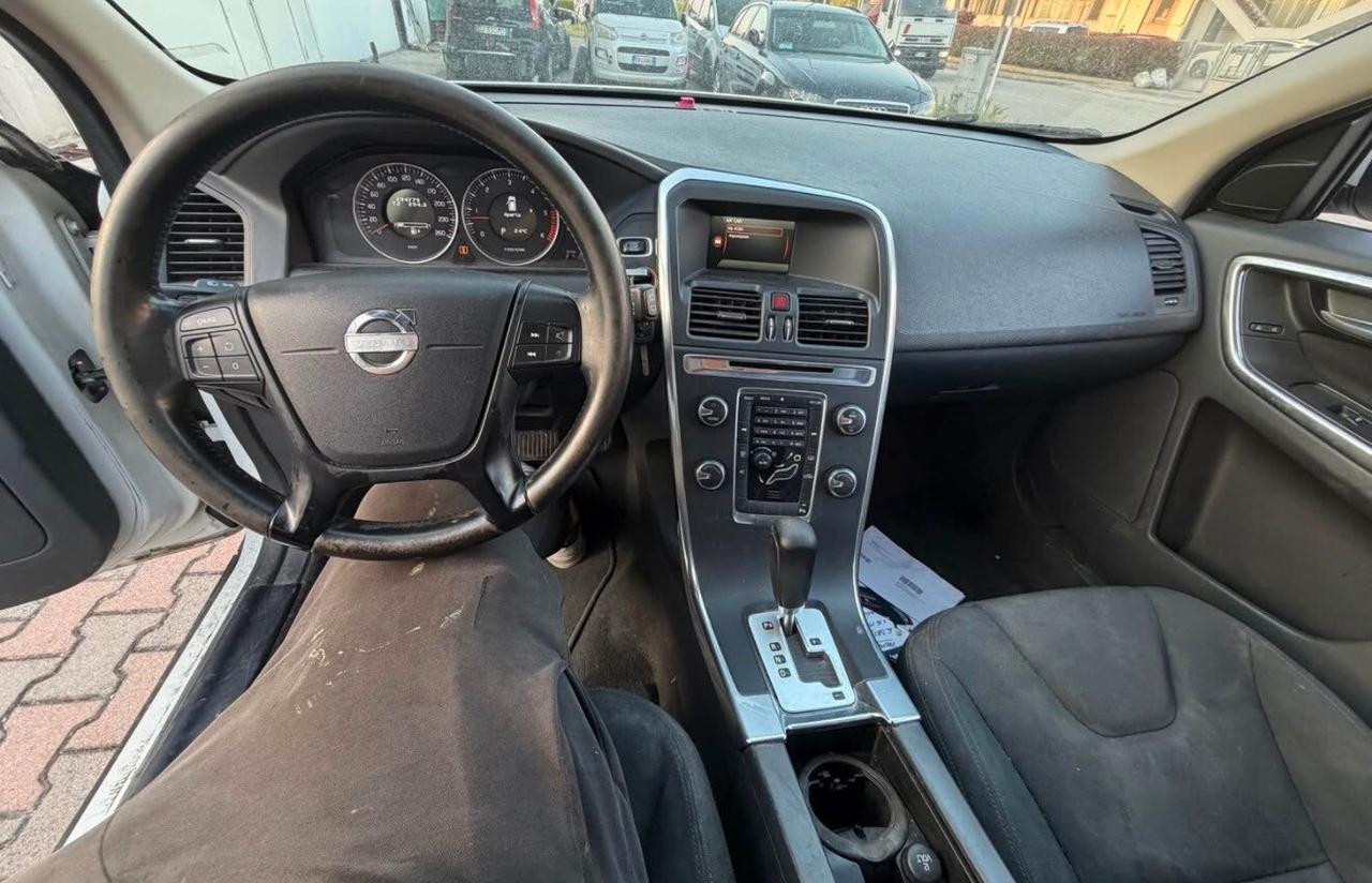 Volvo XC 60 XC60 D5 AWD Geartronic Kinetic