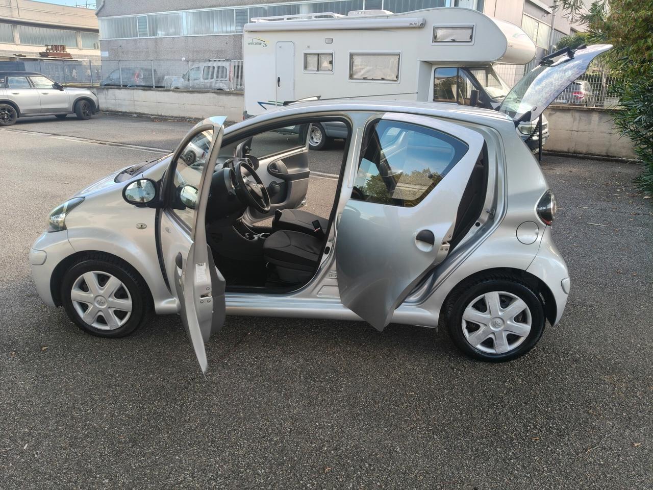 Toyota Aygo 1.0 5 porte 2012 SOLO 45.000 KM