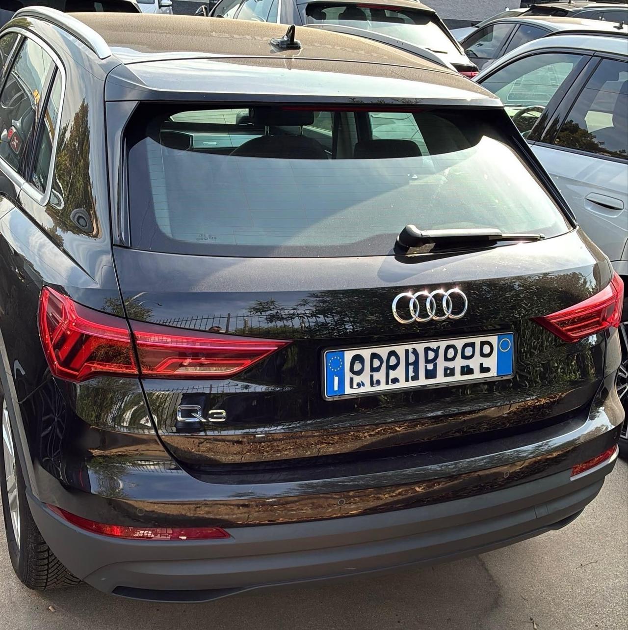 Audi Q3 35 TDI S tronic Business