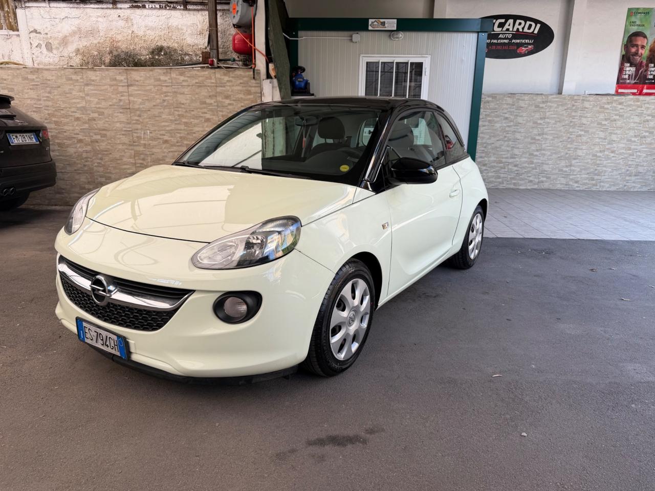 Opel Adam 1.2 benzina 2013