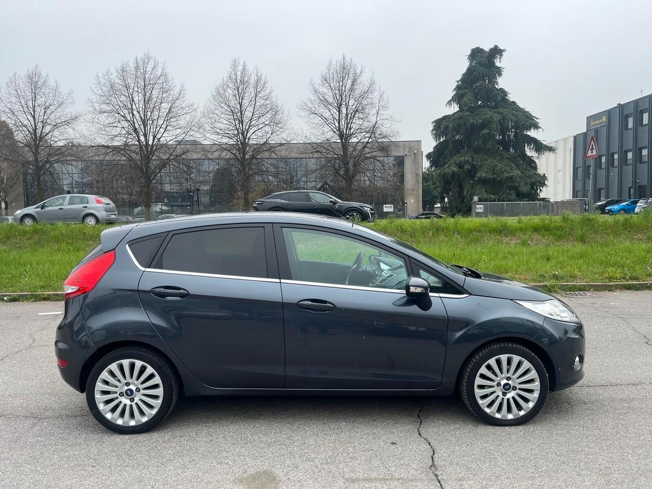 Ford Fiesta Fiesta+ 1.2 82CV 5 porte