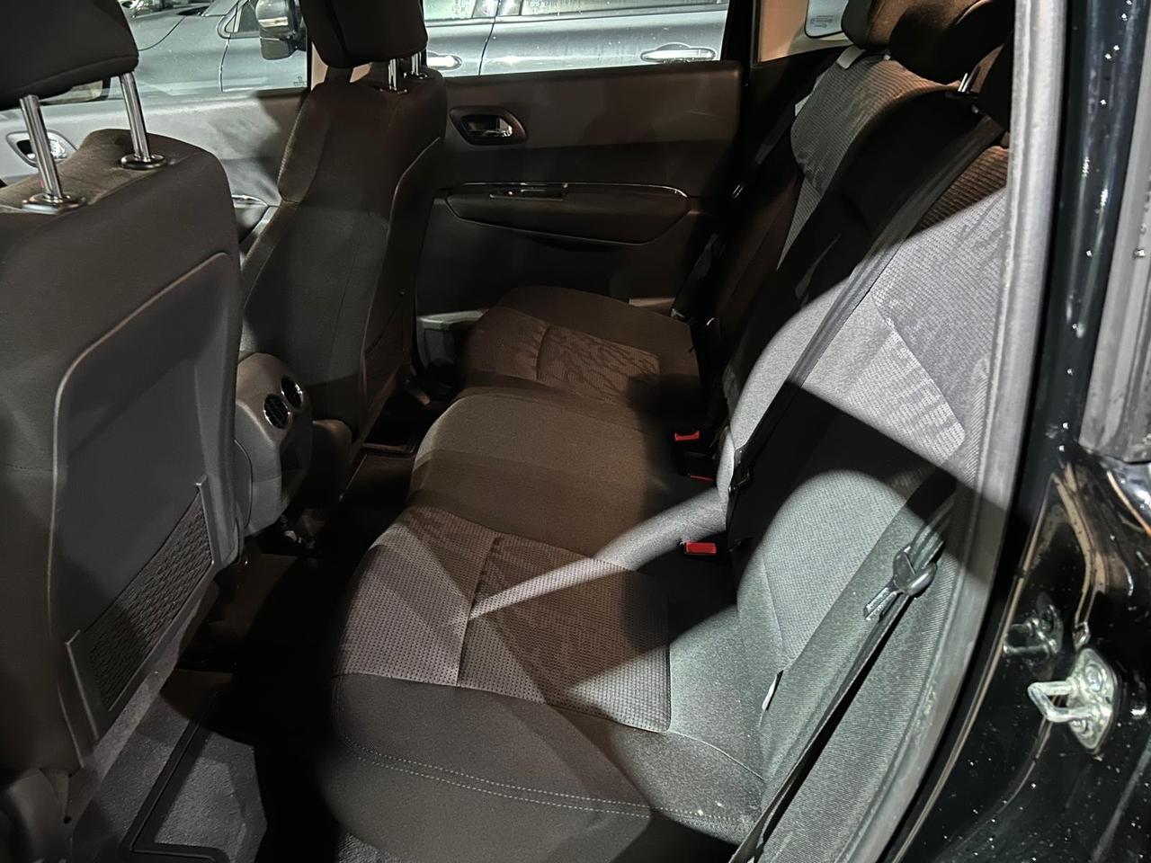 Peugeot 3008 1.6 HDi 110CV Premium