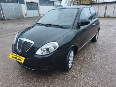 Lancia Ypsilon 2011---1.2 Benzina Neopatentati