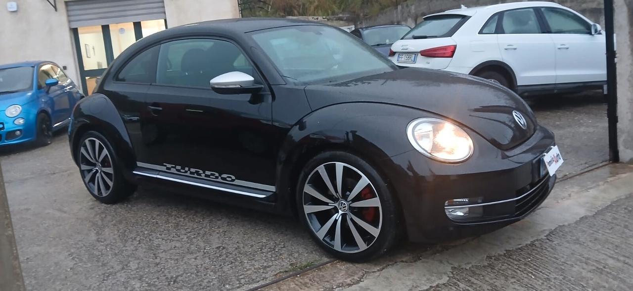 Volkswagen Maggiolino 2.0 TSI DSG Sport - 2012