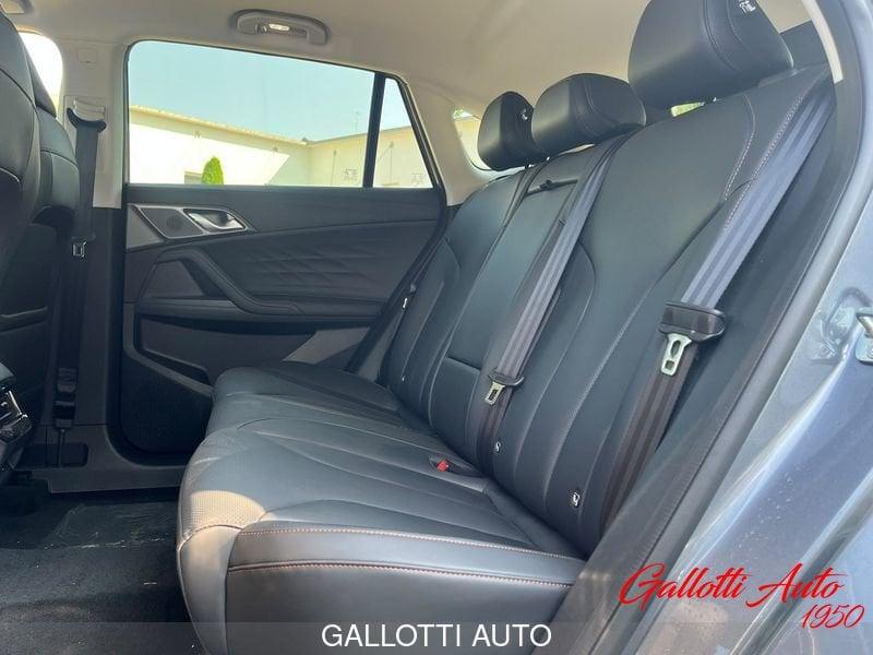 MG HS 1.5 T HEV Luxury AT