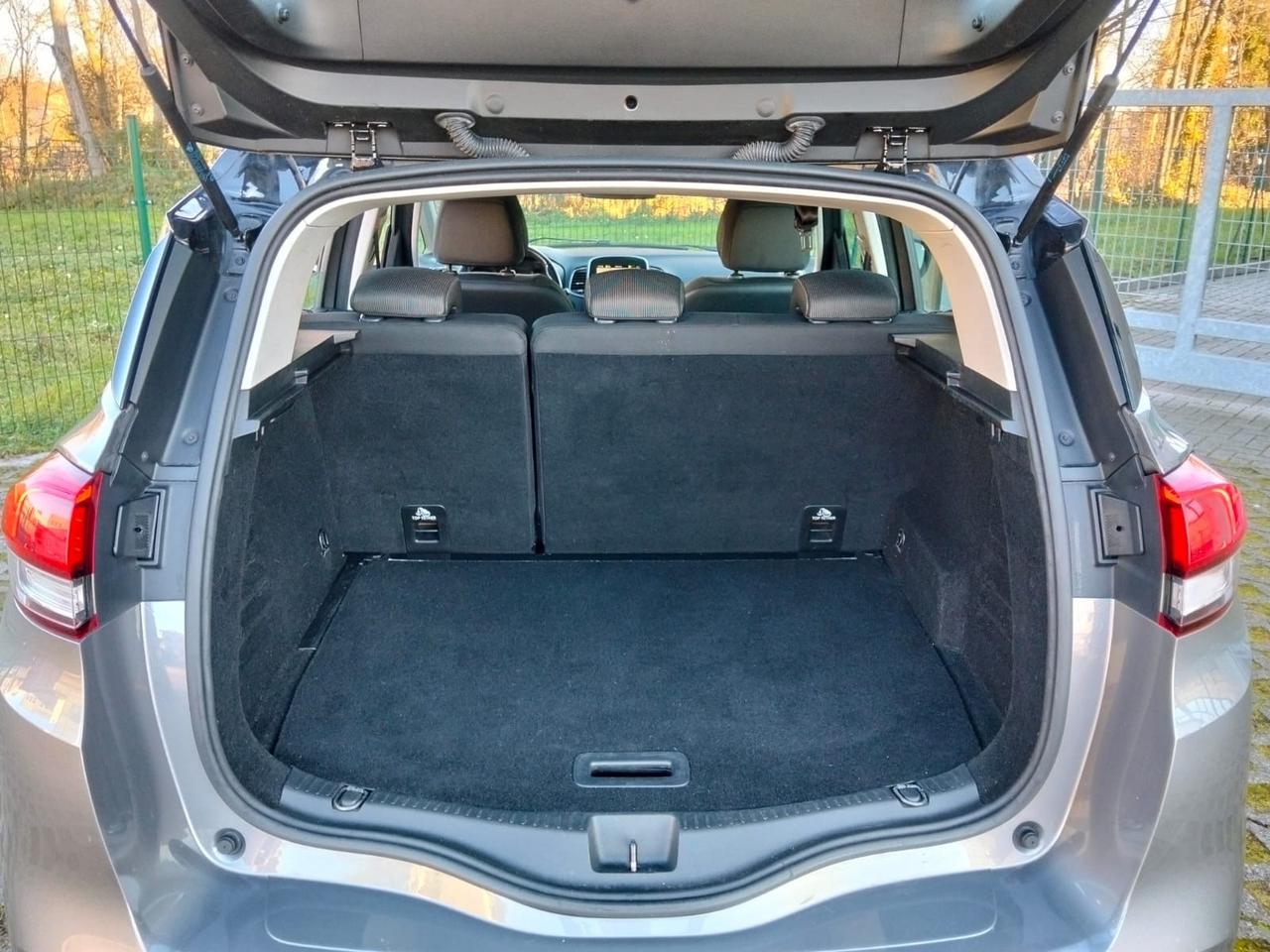 Renault Scenic Blue dCi 120 CV Initiale Paris*Navi*Camera