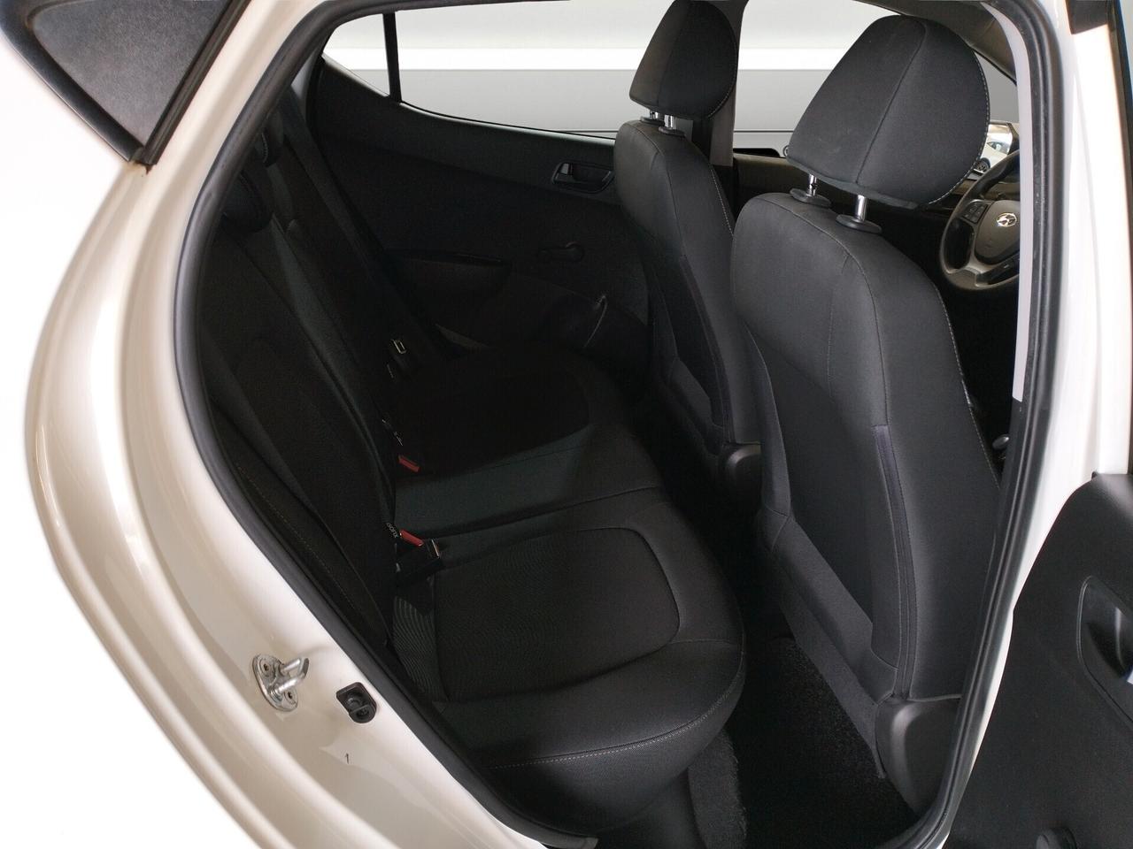 Hyundai i10 1.0 Style - NEOPATENTATI