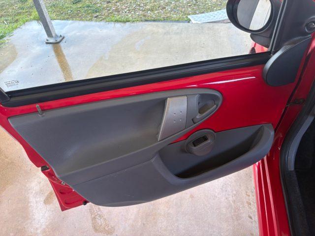 TOYOTA Aygo 1.0 12V VVT-i 5 porte OK NEOPATENTATI 5 PORTE