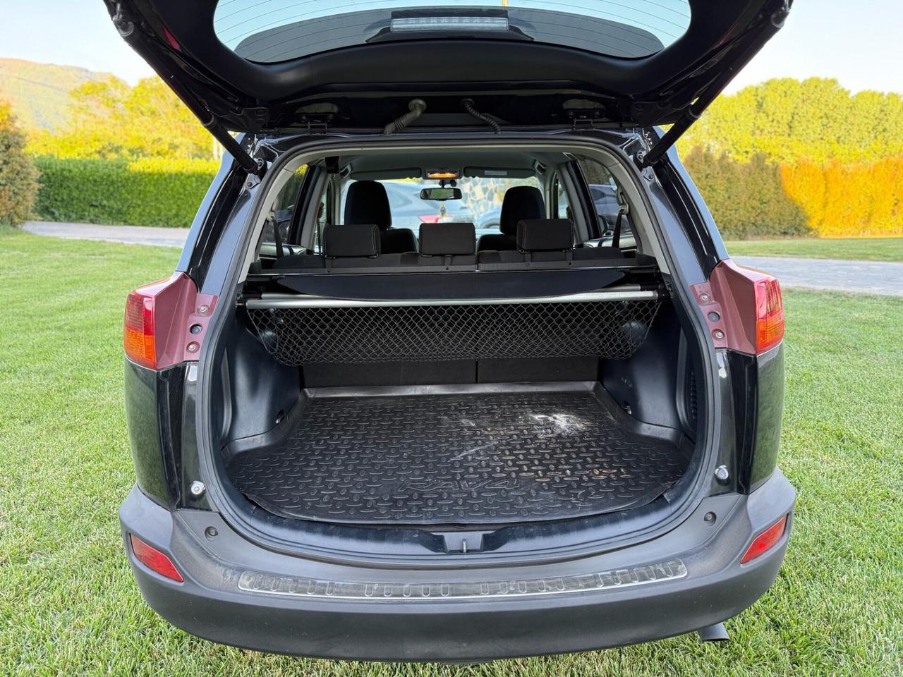 TOYOTA RAV4 2015 2.0 124cv D-4D 2WD Style