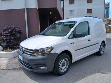 Volkswagen Caddy 2.0 Tdi 101 cv cambio DSG in pronta consegna