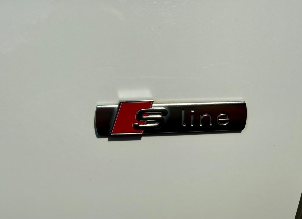 Audi A4 Avant 40 TDI quattro S tronic edition