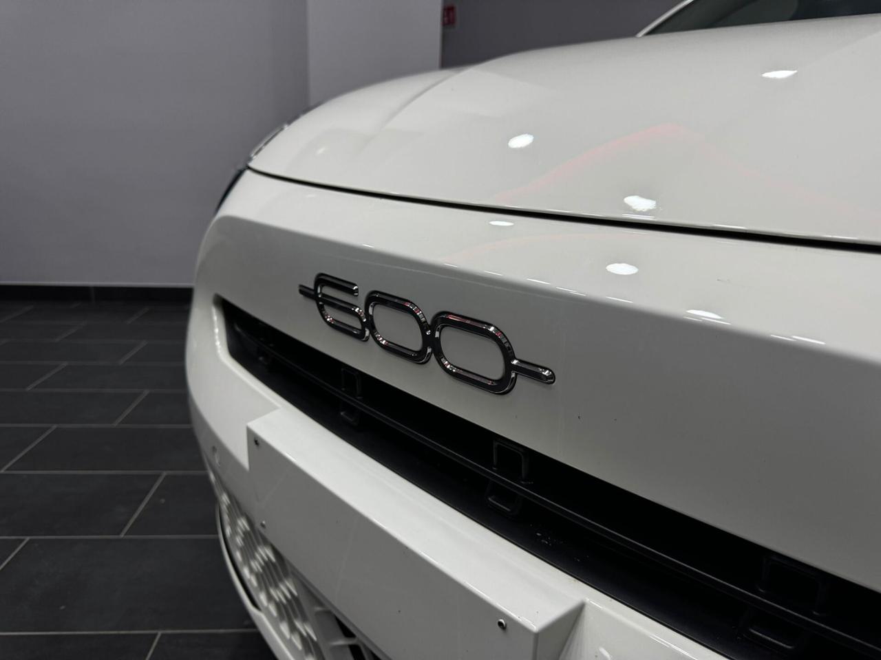 Fiat 600 Hybrid 100 CV DCT MHEV La Prima