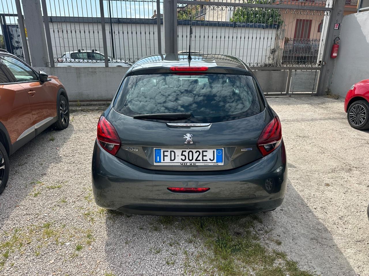 Peugeot 208 BlueHDi 75 5 porte Allure 2016