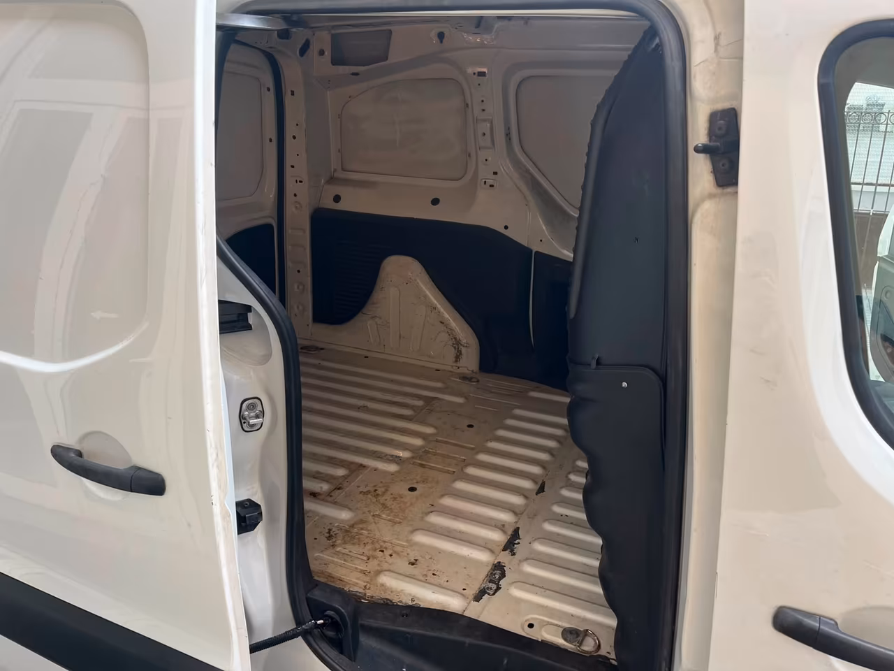 Peugeot Partner 1.6 HDi 90CV Pianale Cabinato