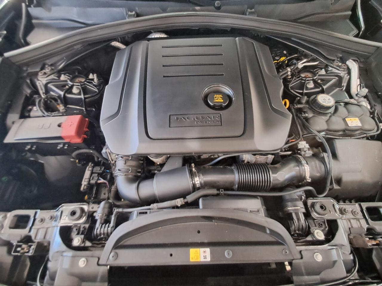 Jaguar F-Pace 2.0 D 180 CV AWD Prestige