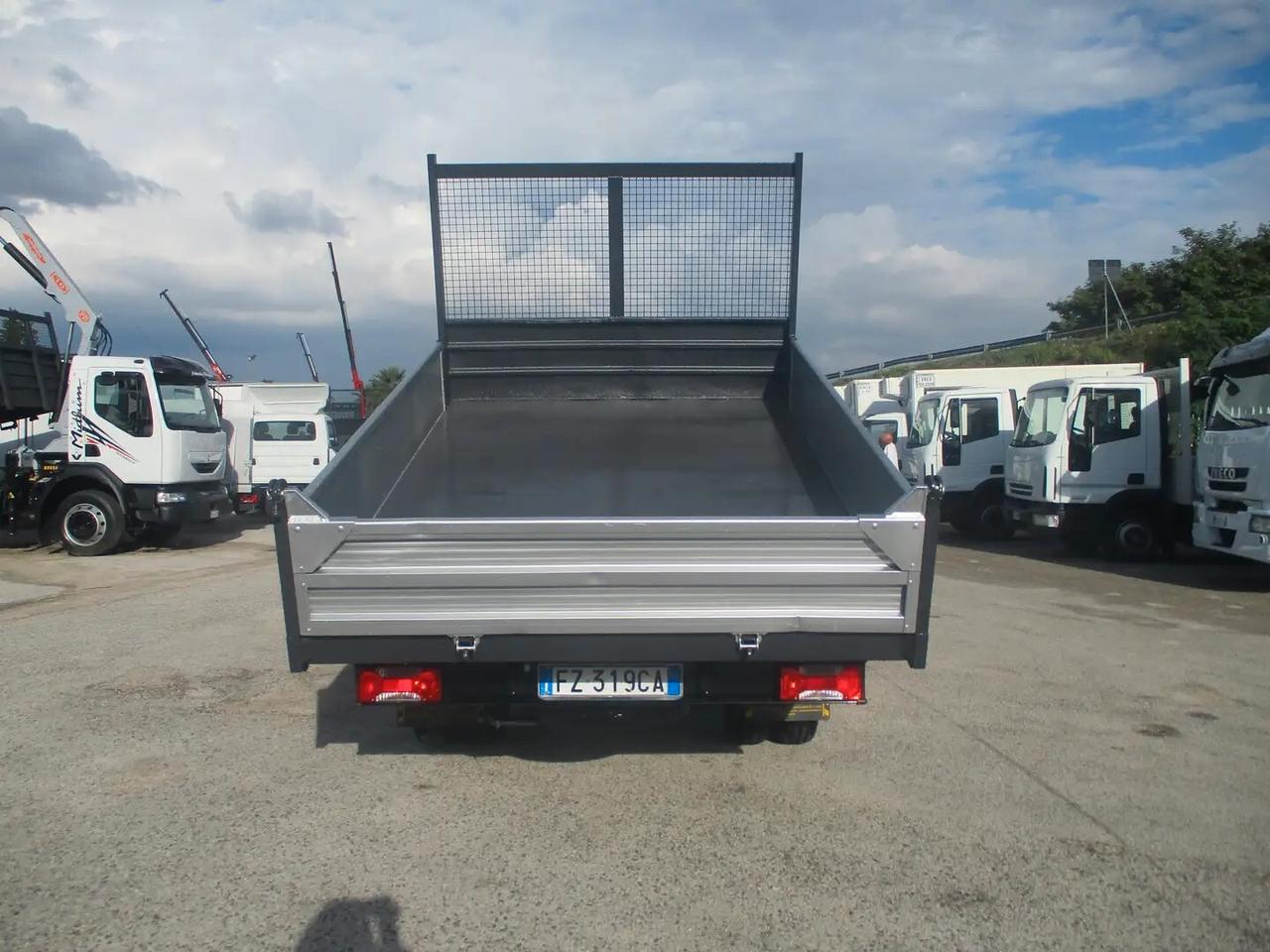 Iveco Daily 35C12 2.3 120CV E6 DOPPIA CABINA 7P RIBALTABILE TR