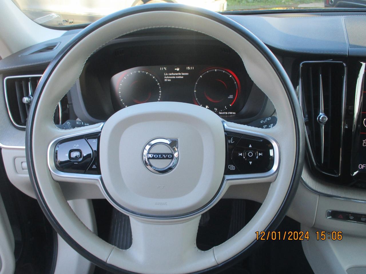 Volvo XC 60 XC60 B4 (d) AWD Geartronic Inscription