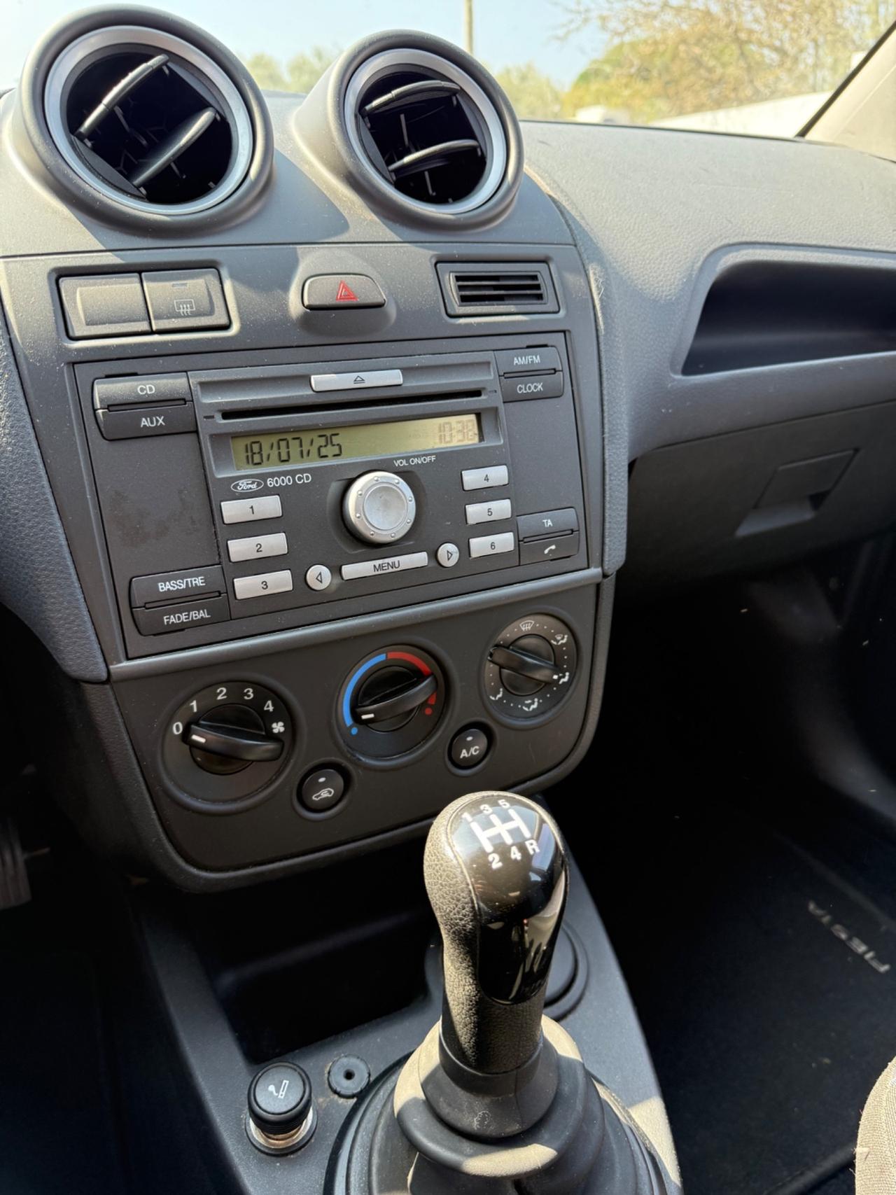 Ford Fiesta 1.2 solo 90.000km