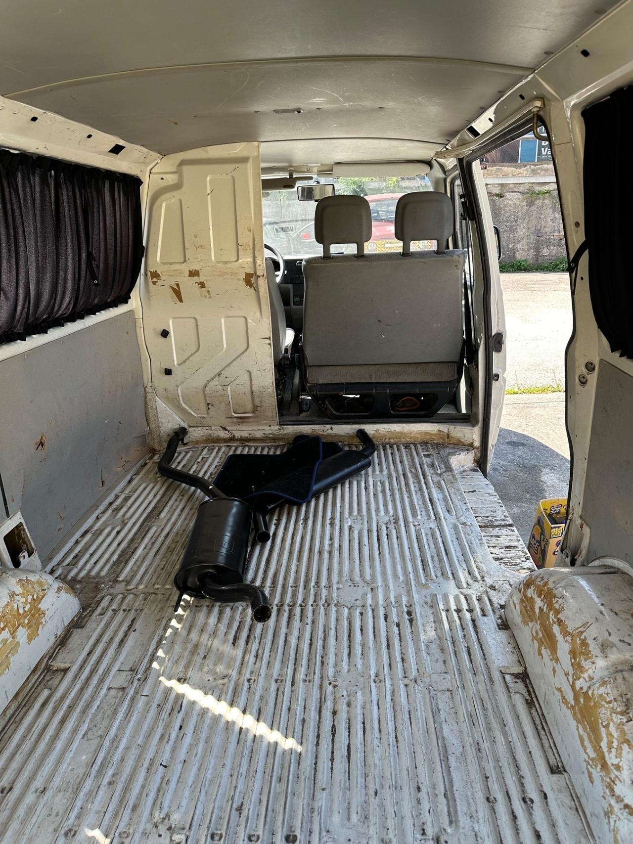 Volkswagen Transporter 2.4 D PC Furgone Vetrinato