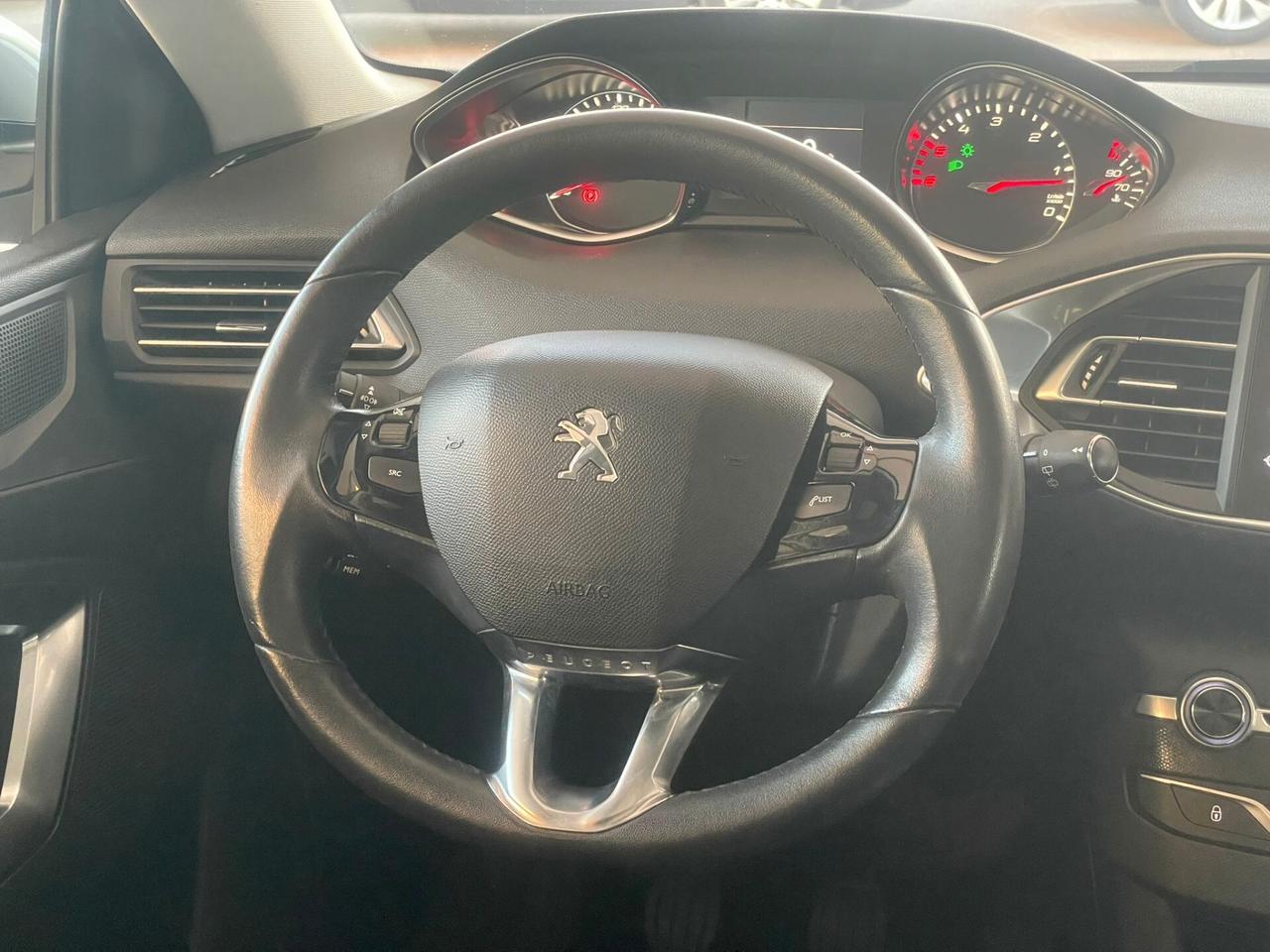 Peugeot 308 BlueHDi 120 S&S Allure