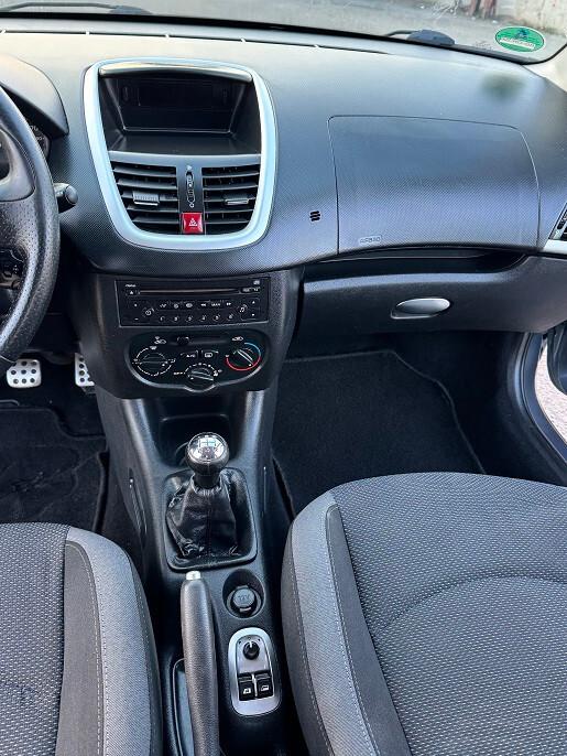 Peugeot 207 2011 1.4 16V Diesel