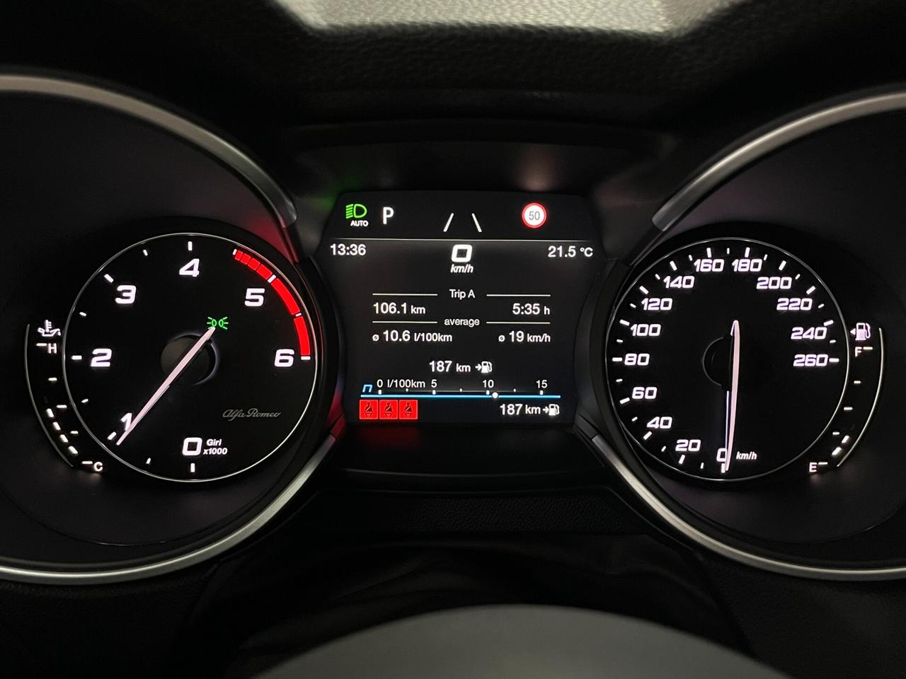 Alfa Romeo Stelvio 2.2 TD 190 CV EXECUTIVE CERCHI 20 PELLE TOTALE GOMME NUOVE RETROCAMERA PADDLE