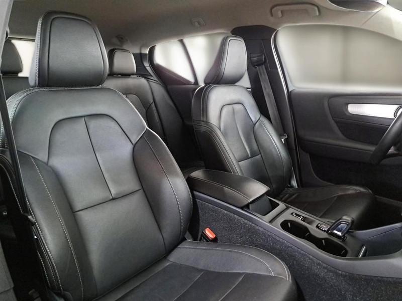 VOLVO XC40 D3 Geartronic Momentum Pro