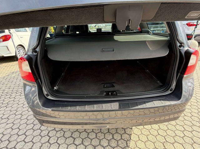 VOLVO V70 V70 III 2.0 d3 Summum geartronic E5