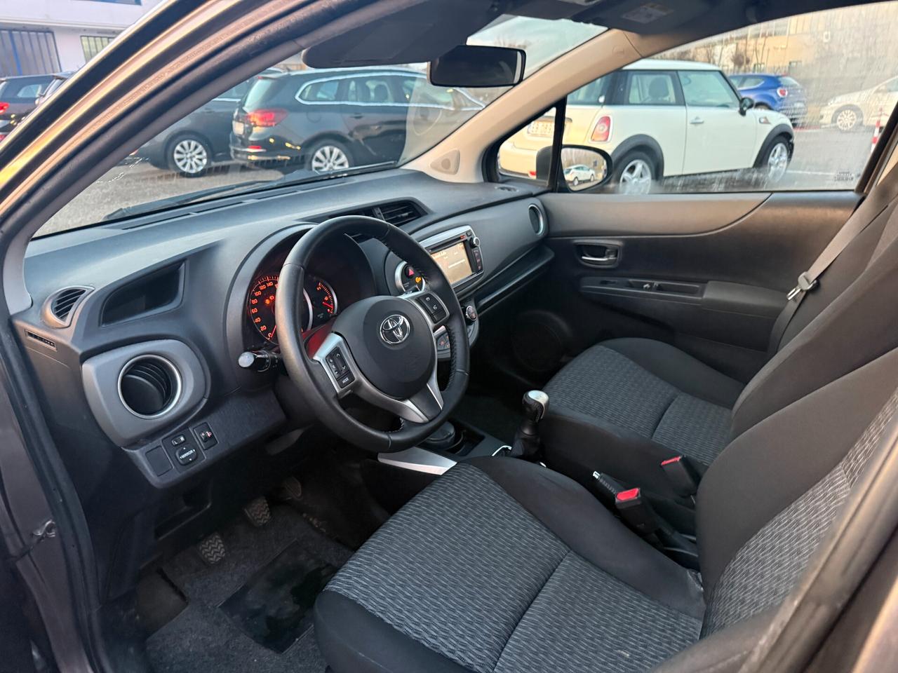 Toyota Yaris 1.0 5 porte Lounge