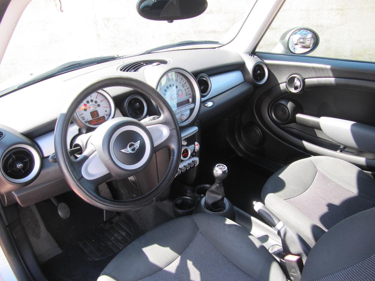 Mini 1.6 16V Cooper D